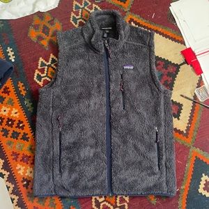 Men’s furry vest
